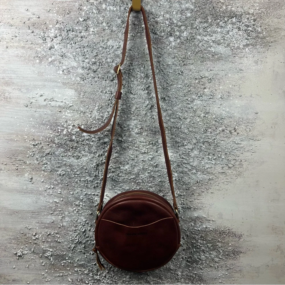 547 Portland Leather  Circle Crossbody Bag w/ mini envelope wallet - Picture 3 of 16